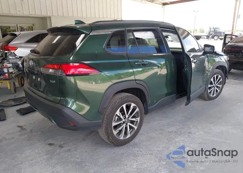 2023 Toyota Corolla Cross Xle z USA, uszkodzony, nr VIN 7MUDAAAGXPV063698